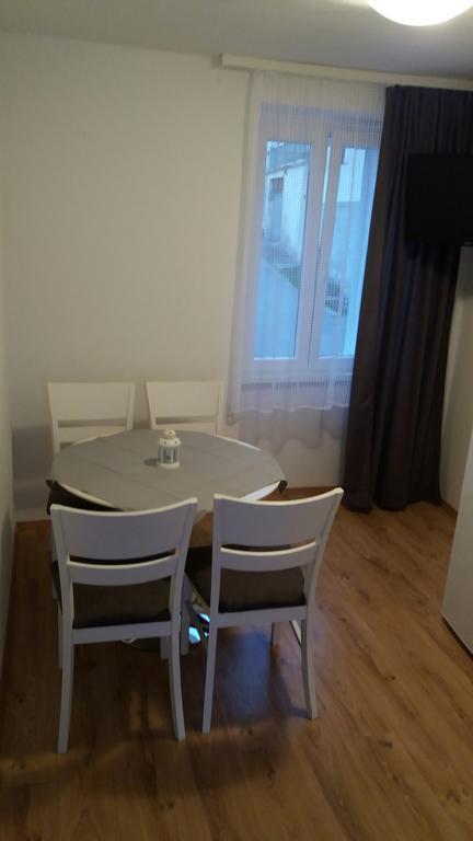 Apartmani Luan Vis Eksteriør bilde